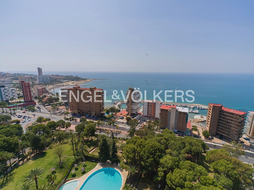 3 soveværelse Lejlighed til salg i Alicante by med swimmingpool - € 580.000 (Ref: 9830333)