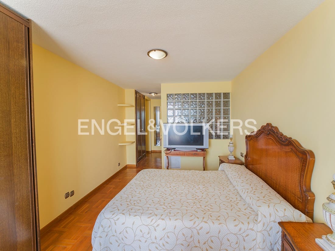 3 soveværelse Lejlighed til salg i Alicante by med swimmingpool - € 580.000 (Ref: 9830333)