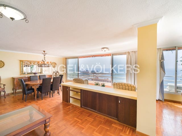 3 soveværelse Lejlighed til salg i Albufereta, Alicante by med swimmingpool - € 580.000 (Ref: 9830333)