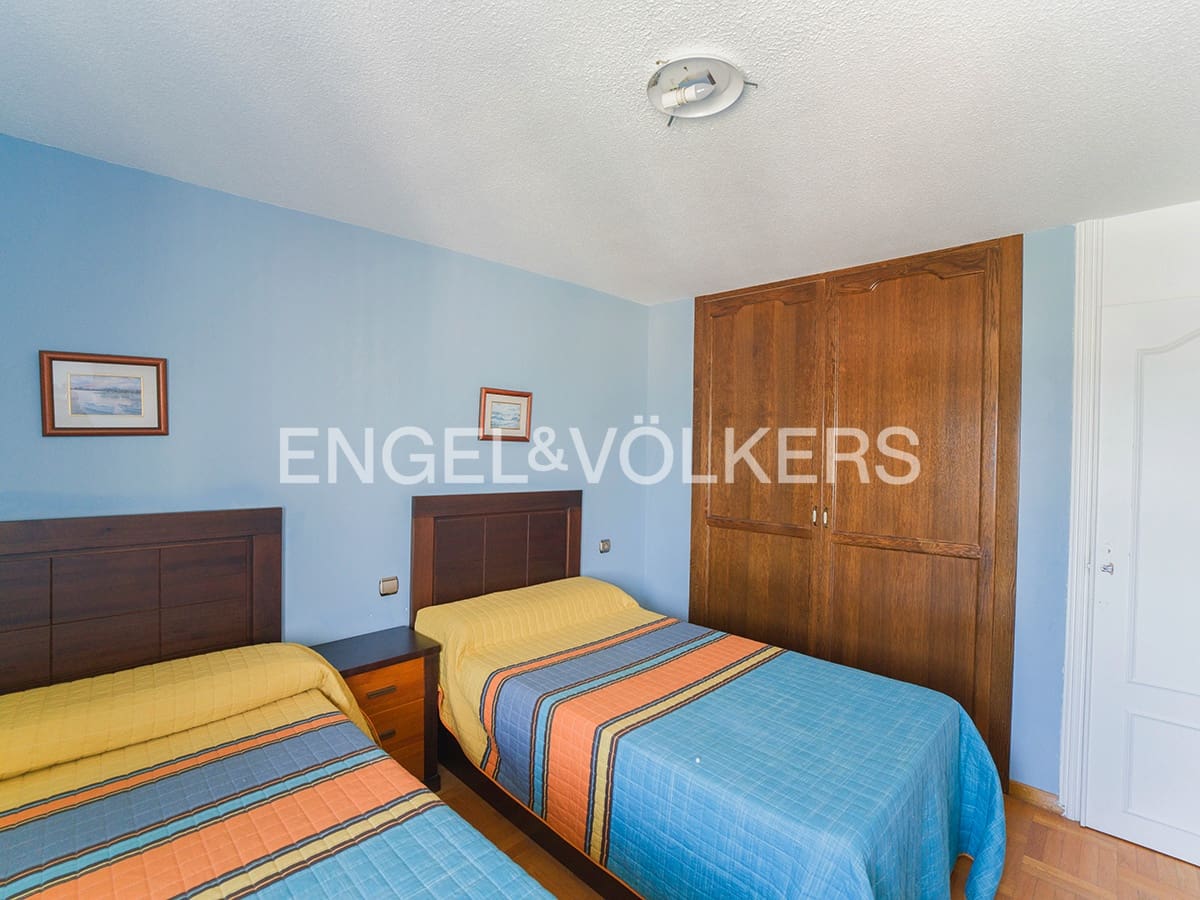 3 soveværelse Lejlighed til salg i Alicante by med swimmingpool - € 580.000 (Ref: 9830333)