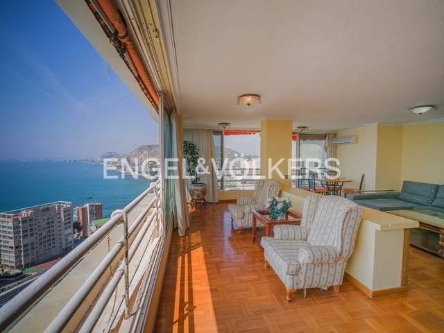3 soveværelse Lejlighed til salg i Albufereta, Alicante by med swimmingpool - € 580.000 (Ref: 9830333)