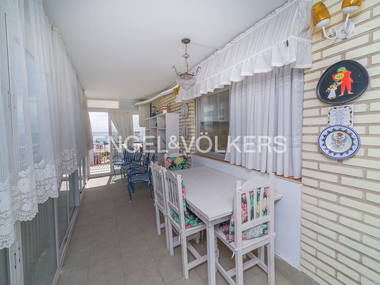 3 bedroom Apartment for sale in Playa de San Juan with pool garage - € 585,000 (Ref: 9834725)