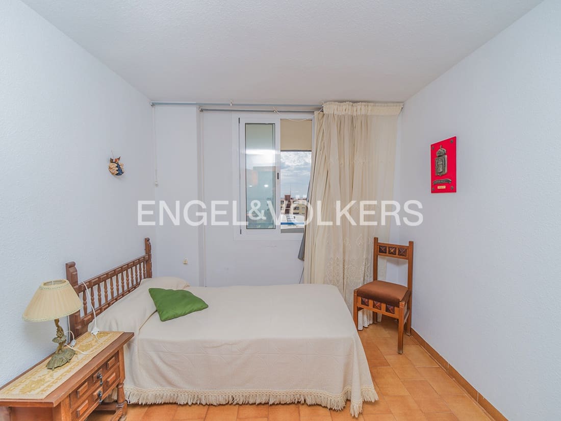 3 bedroom Apartment for sale in Playa de San Juan with pool garage - € 585,000 (Ref: 9834725)