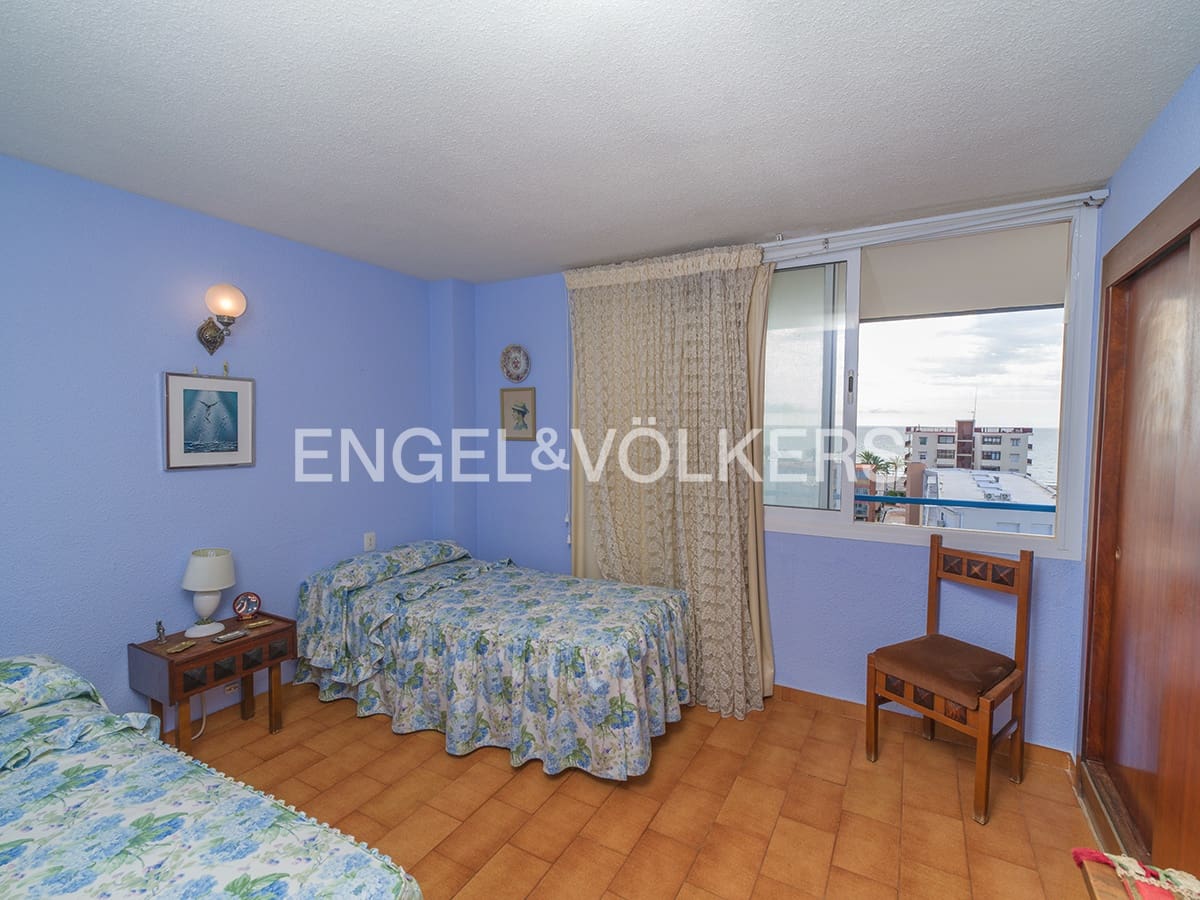 3 bedroom Apartment for sale in Playa de San Juan with pool garage - € 585,000 (Ref: 9834725)