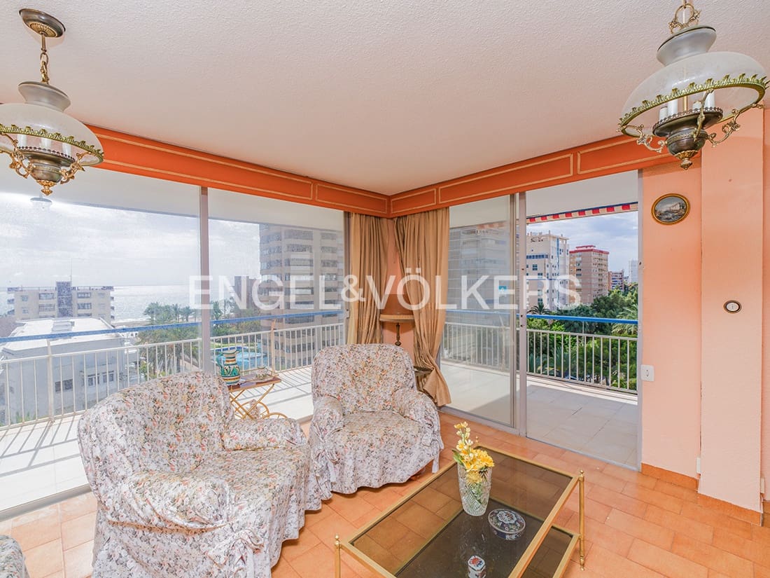 3 bedroom Apartment for sale in Playa de San Juan with pool garage - € 585,000 (Ref: 9834725)