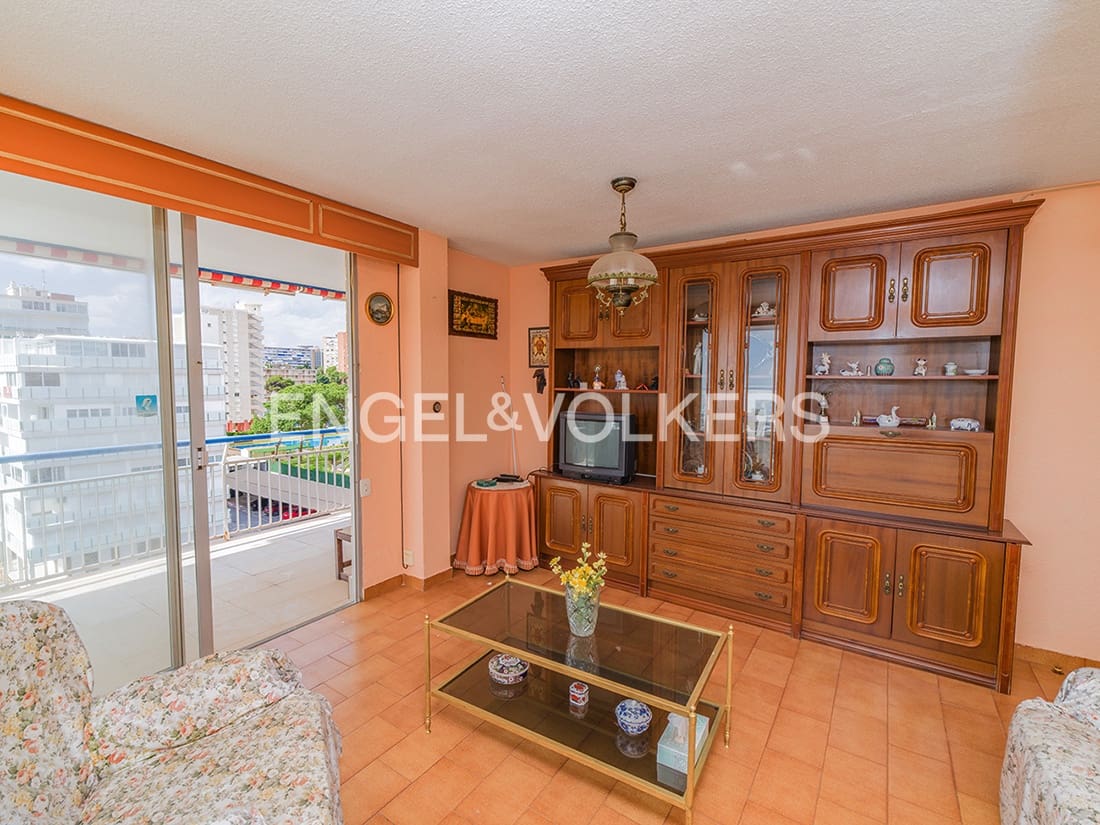 3 bedroom Apartment for sale in Playa de San Juan with pool garage - € 585,000 (Ref: 9834725)