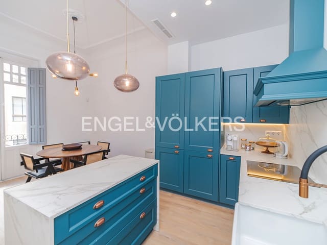 2 makuuhuone Huoneisto myytävänä paikassa Barrio del Centro, Alicante kaupunki - 450 000 € (Ref: 9834792)