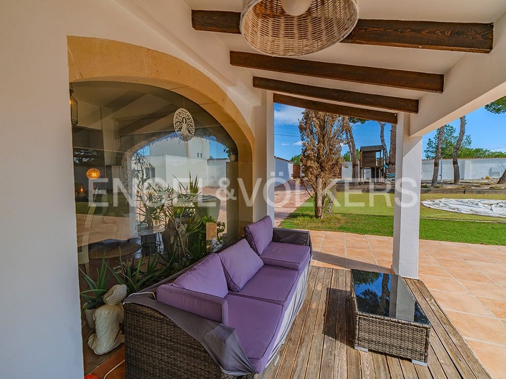 4 bedroom Villa for sale in Santa Pola with pool - € 795,000 (Ref: 9836747)