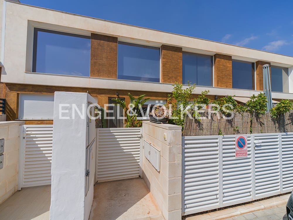 2 chambre Villa/Maison Semi-Mitoyenne à vendre à Gran Alacant avec piscine - 270 000 € (Ref: 9837707)