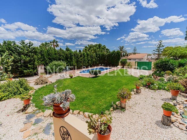 3 soverom Villa til salgs i Muchamiel / Mutxamel med svømmebasseng garasje - € 625 000 (Ref: 9839723)