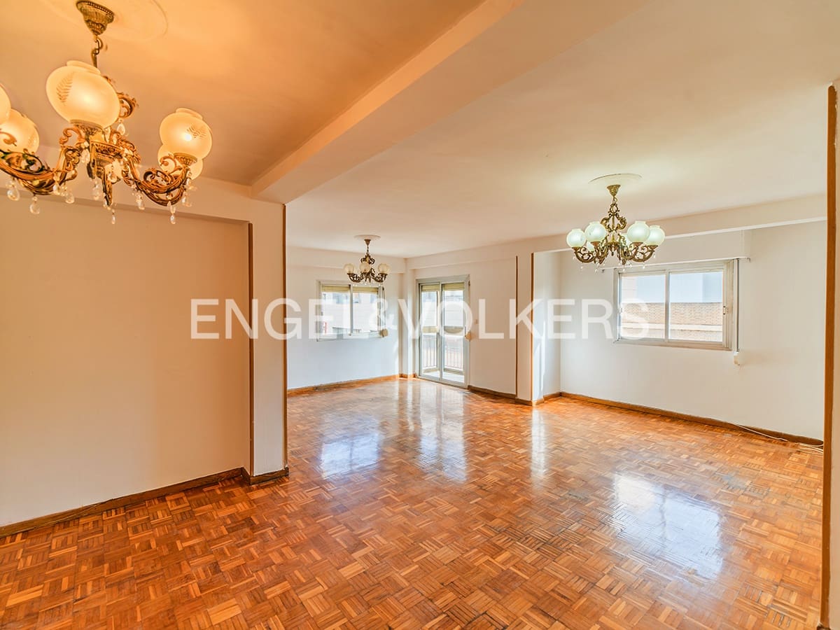 Lejlighed til salg i Alicante by - € 320.000 (Ref: 9841393)