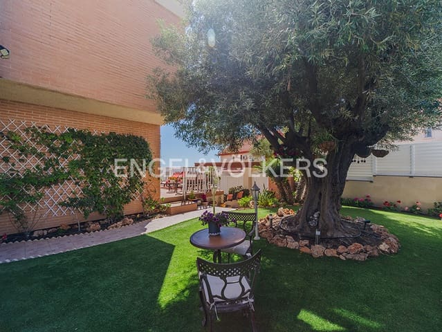 6 soverom Villa til salgs i Cabo de las Huertas, Alicante by med svømmebasseng garasje - € 2 175 000 (Ref: 9841795)
