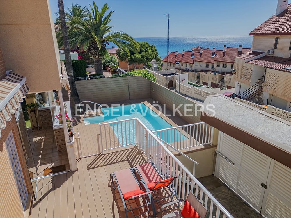 6 bedroom Villa for sale in Cabo de las Huertas with pool garage - € 2,175,000 (Ref: 9841795)