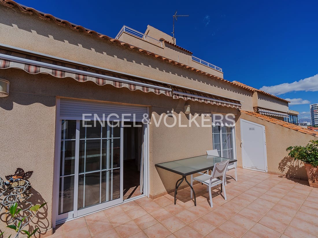 6 bedroom Villa for sale in Cabo de las Huertas with pool garage - € 2,175,000 (Ref: 9841795)
