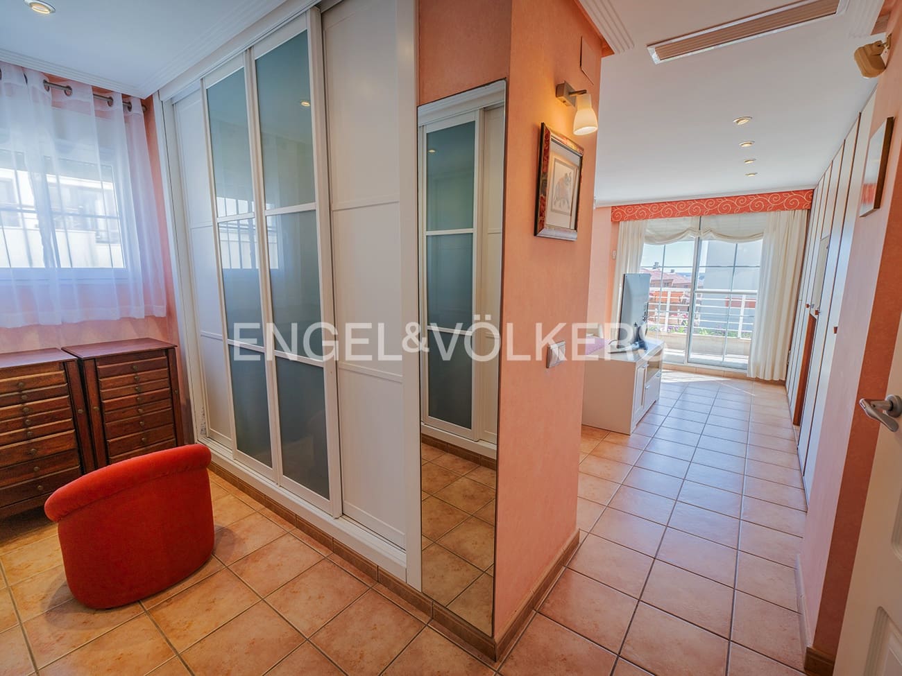 6 bedroom Villa for sale in Cabo de las Huertas with pool garage - € 2,175,000 (Ref: 9841795)