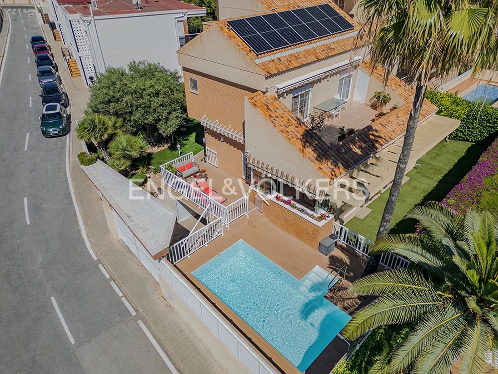 6 bedroom Villa for sale in Cabo de las Huertas with pool garage - € 2,175,000 (Ref: 9841795)