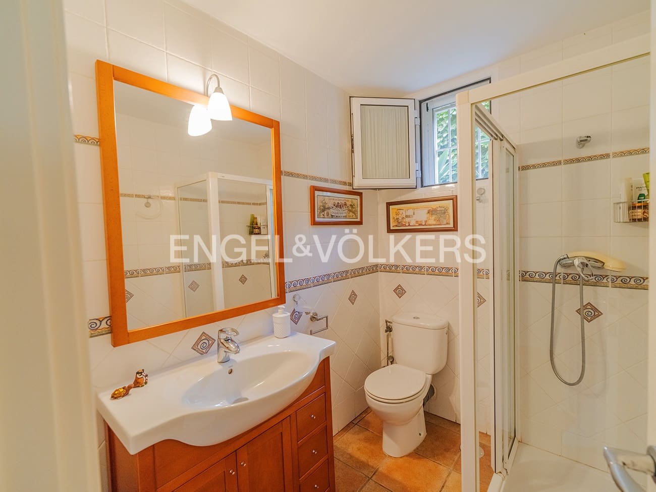 6 bedroom Villa for sale in Cabo de las Huertas with pool garage - € 2,175,000 (Ref: 9841795)