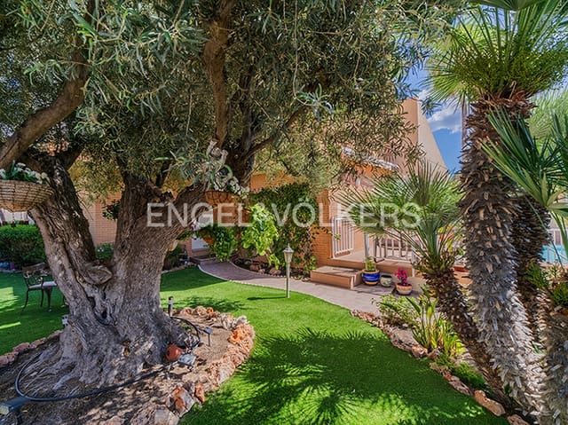 6 soverom Villa til salgs i Cabo de las Huertas, Alicante by med svømmebasseng garasje - € 2 175 000 (Ref: 9841795)