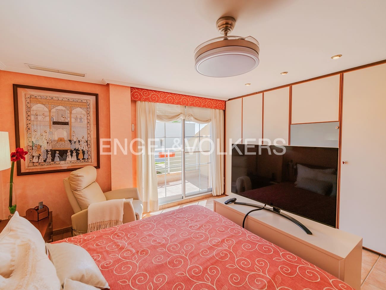 6 bedroom Villa for sale in Cabo de las Huertas with pool garage - € 2,175,000 (Ref: 9841795)