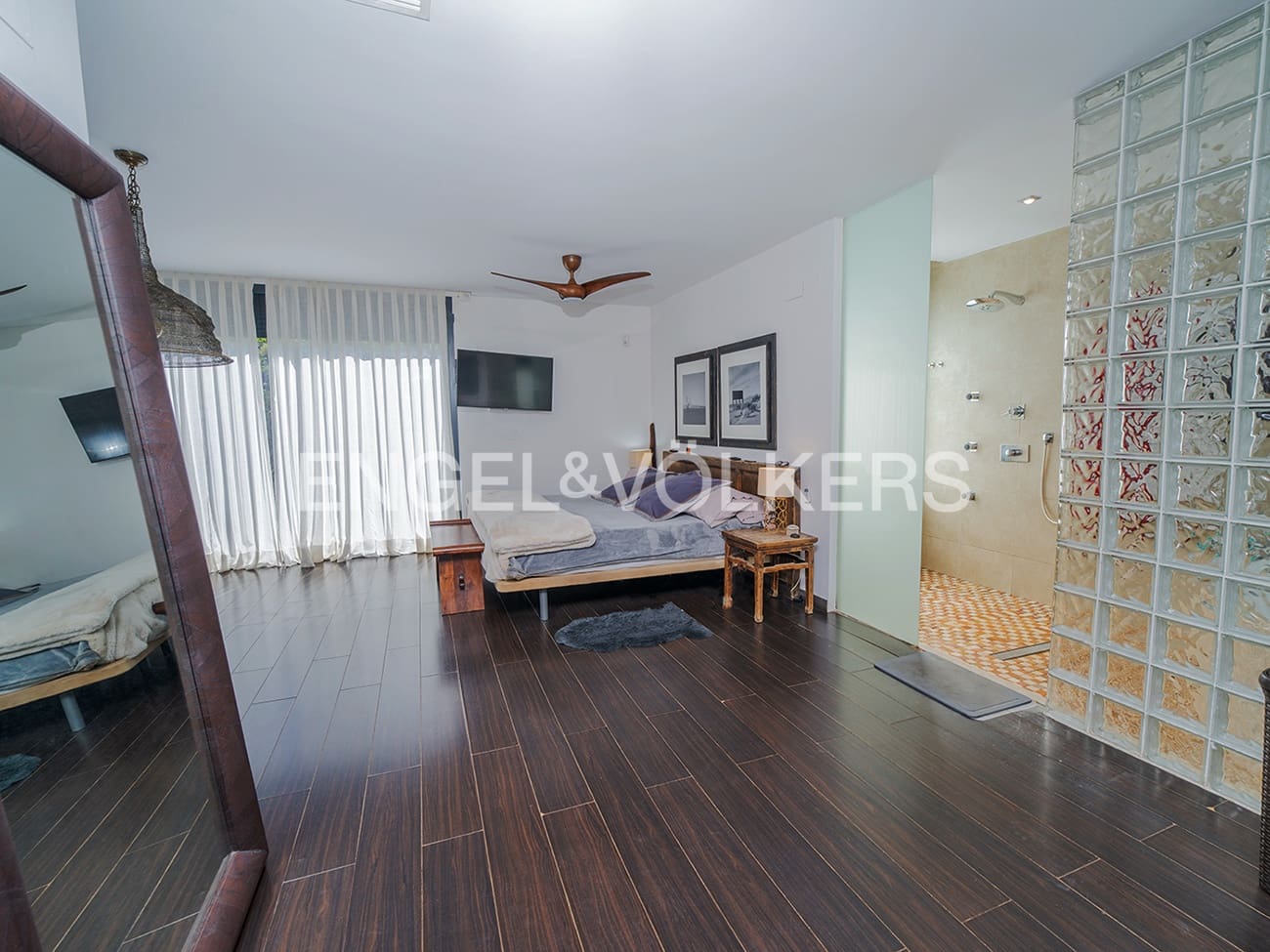 5 bedroom Villa for sale in Cabo de las Huertas with pool garage - € 3,500,000 (Ref: 9850025)