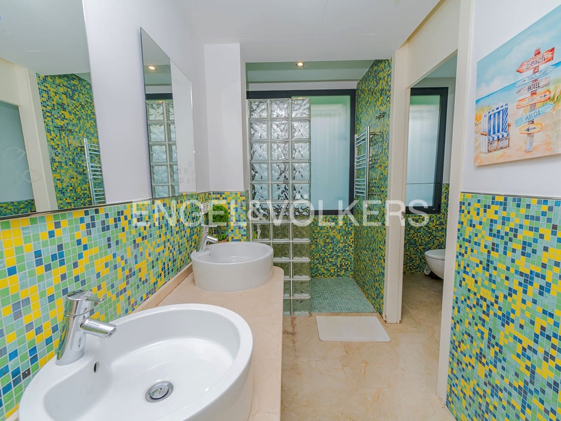 5 bedroom Villa for sale in Cabo de las Huertas with pool garage - € 3,500,000 (Ref: 9850025)