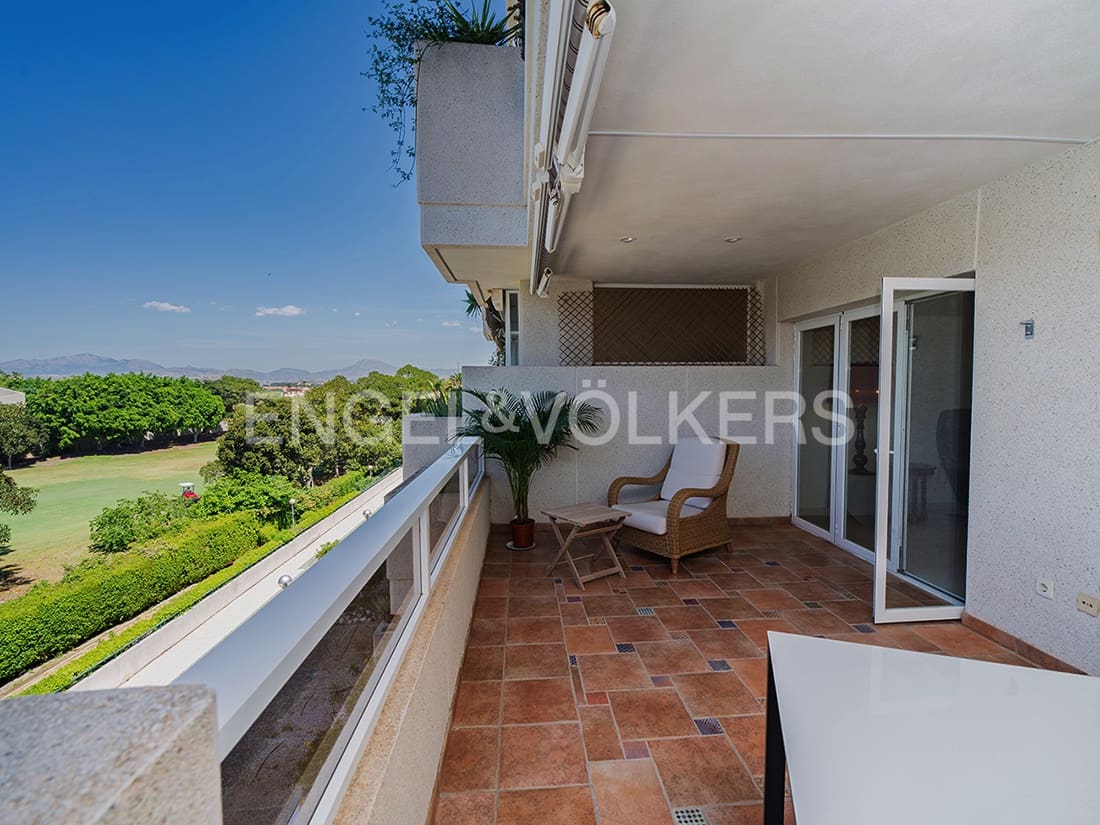 2 soveværelse Lejlighed til salg i Alicante by med swimmingpool garage - € 420.000 (Ref: 9854546)