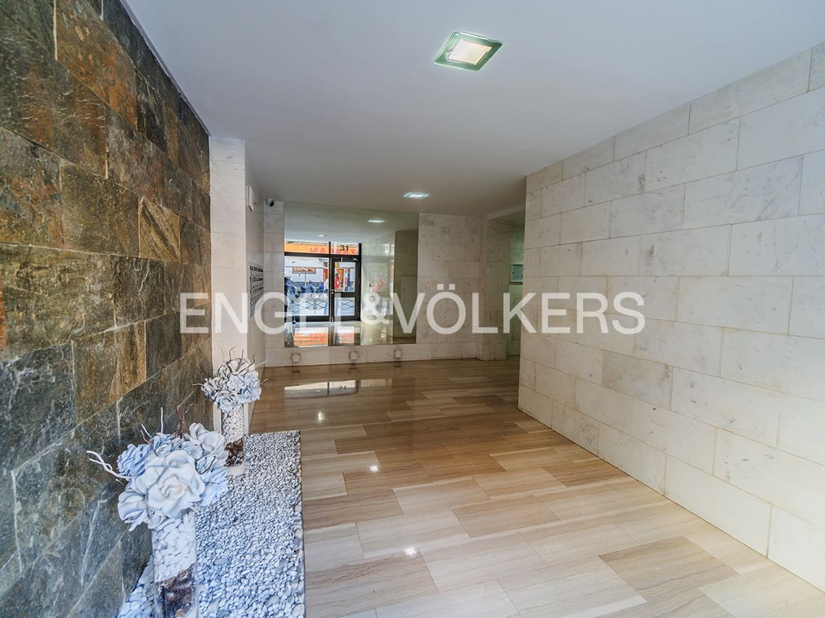 Appartement à vendre à Alicante ville avec garage - 485 000 € (Ref: 9875280)