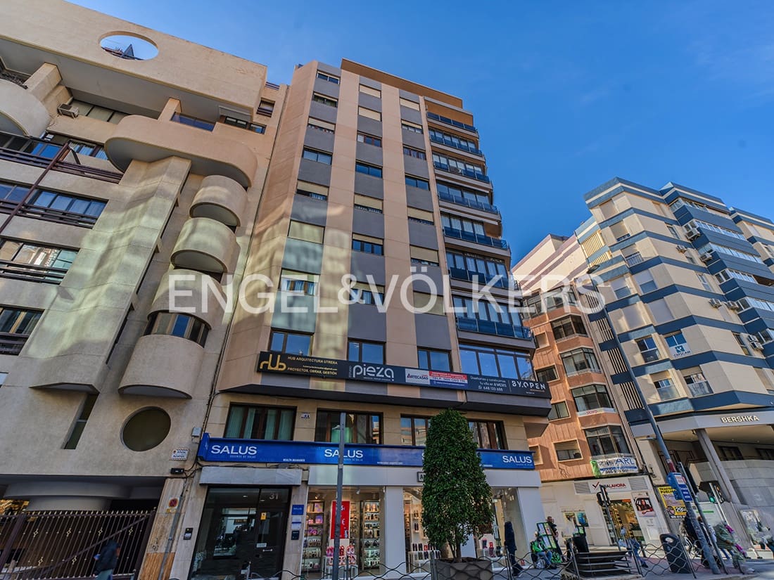Appartement à vendre à Alicante ville avec garage - 485 000 € (Ref: 9875280)