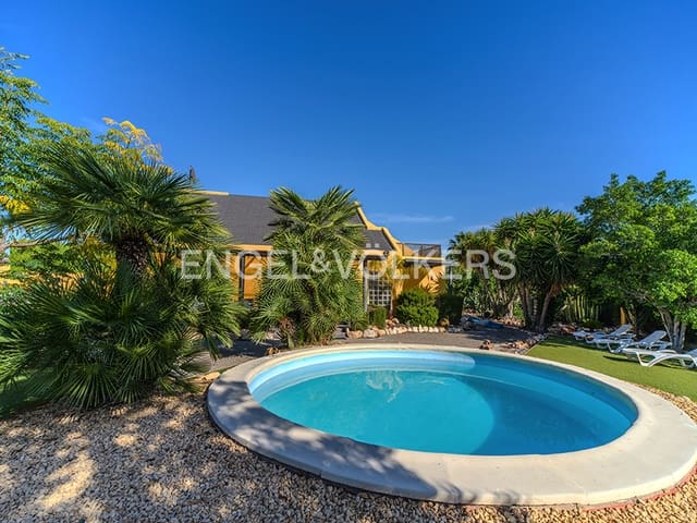 5 chambre Villa/Maison à vendre à Muchamiel / Mutxamel avec piscine - 699 000 € (Ref: 9877021)