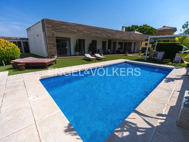 4 chambre Villa/Maison à vendre à Noroeste, Santa Pola avec piscine garage - 1 149 000 € (Ref: 9879621)