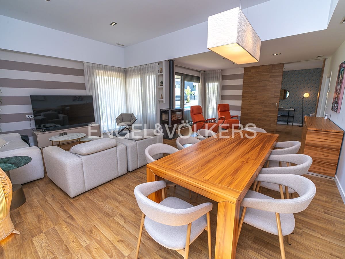 4 chambre Villa/Maison à vendre à Santa Pola avec piscine garage - 1 149 000 € (Ref: 9879621)