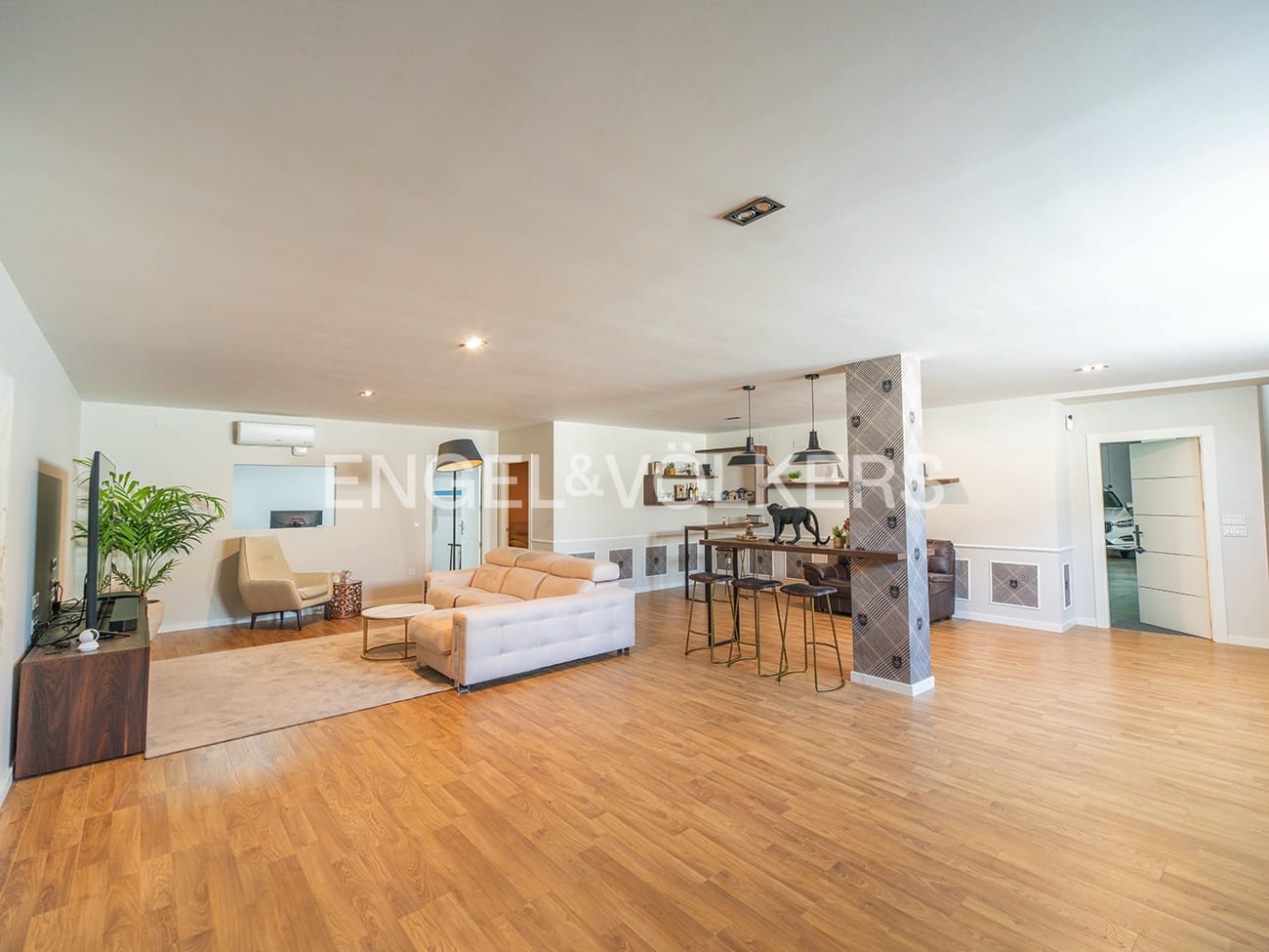 4 chambre Villa/Maison à vendre à Santa Pola avec piscine garage - 1 149 000 € (Ref: 9879621)