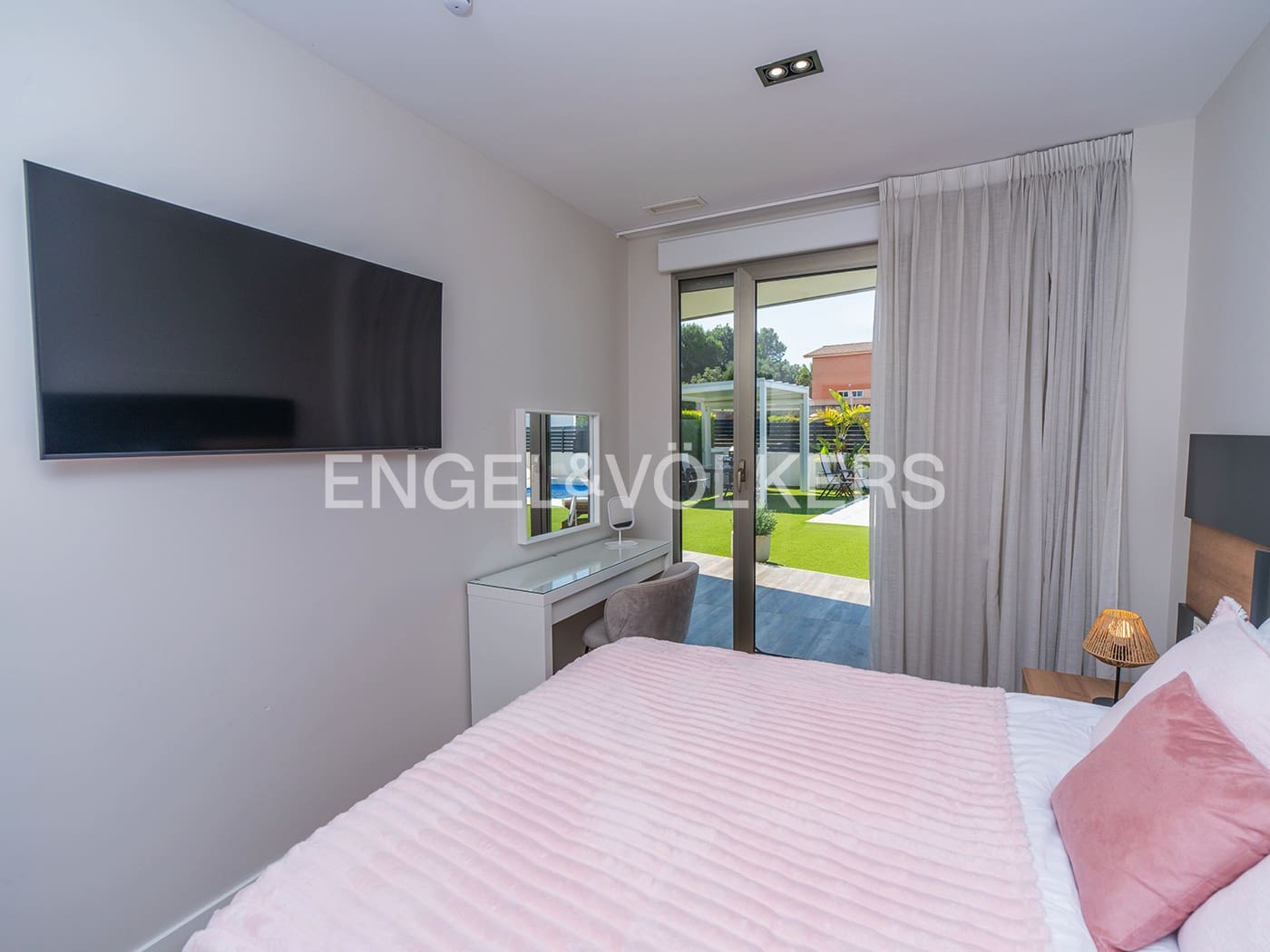 4 chambre Villa/Maison à vendre à Santa Pola avec piscine garage - 1 149 000 € (Ref: 9879621)
