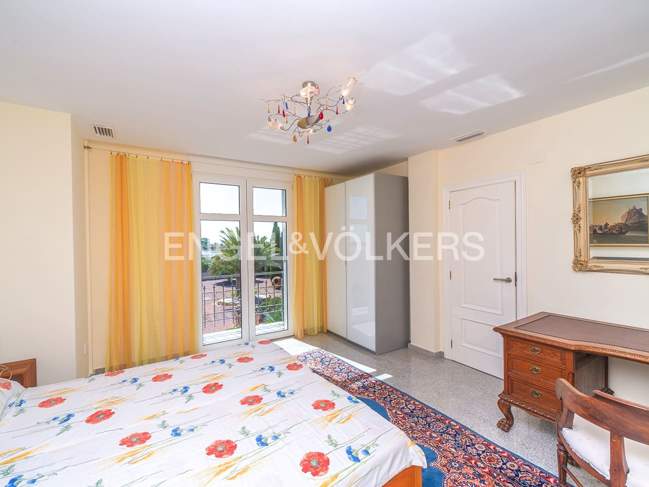 7 soverom Villa til salgs i La Marina med svømmebasseng garasje - € 1 495 000 (Ref: 9879635)