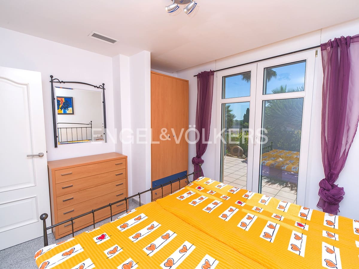 7 soverom Villa til salgs i La Marina med svømmebasseng garasje - € 1 495 000 (Ref: 9879635)