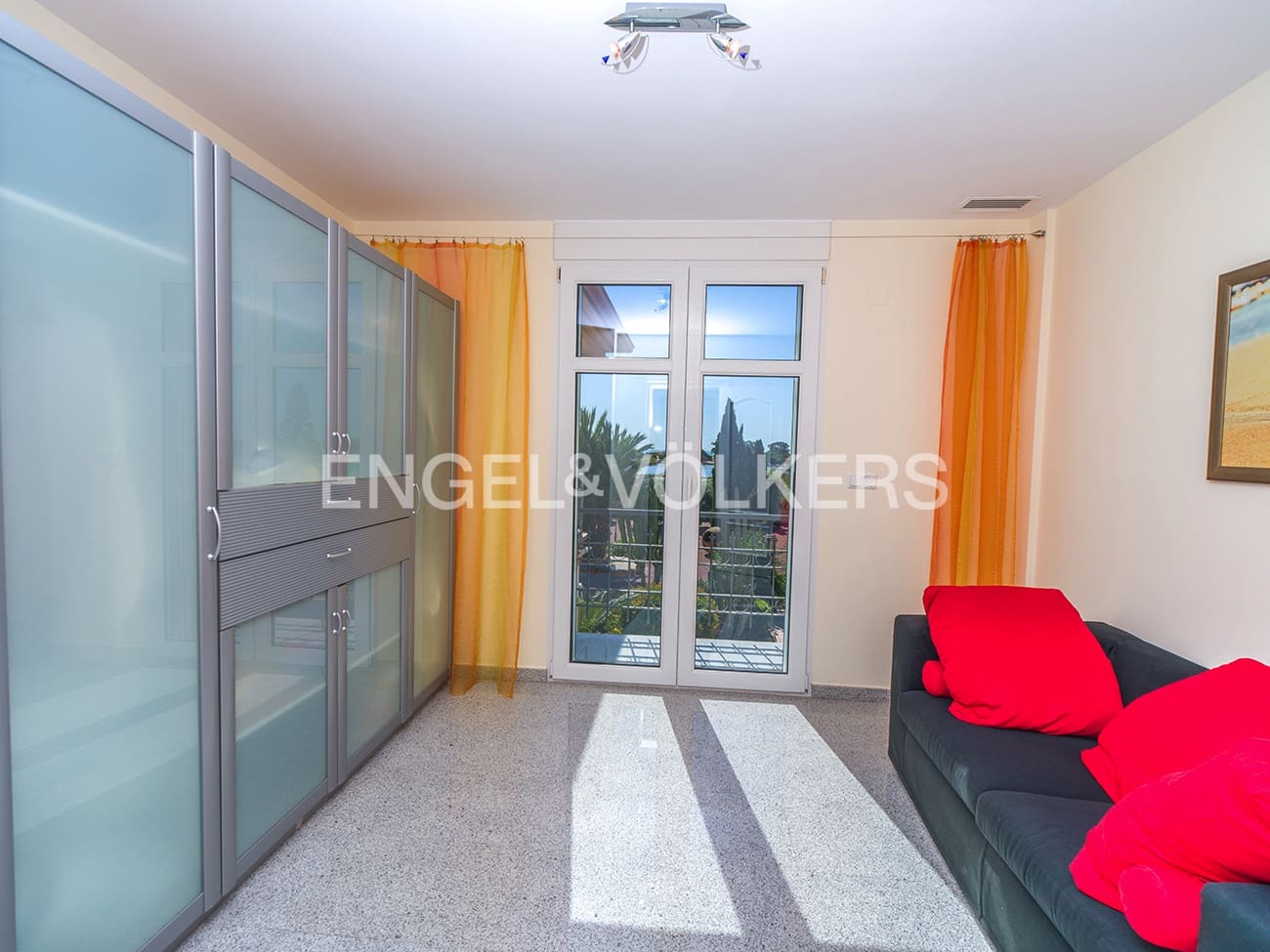 7 soverom Villa til salgs i La Marina med svømmebasseng garasje - € 1 495 000 (Ref: 9879635)