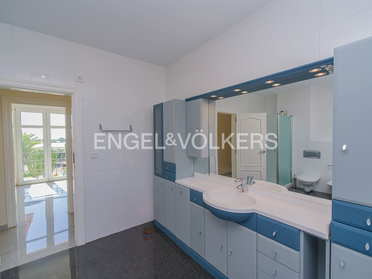 7 soverom Villa til salgs i La Marina med svømmebasseng garasje - € 1 495 000 (Ref: 9879635)