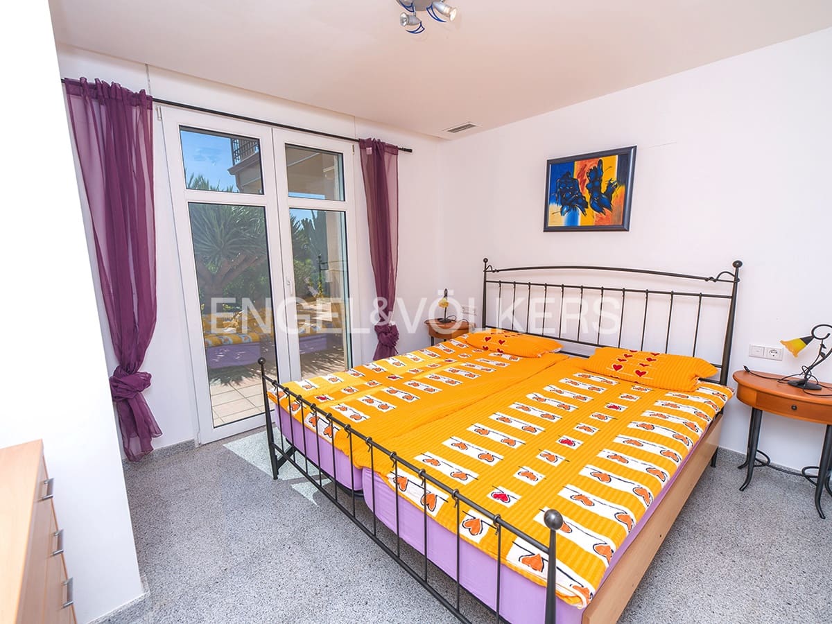 7 soverom Villa til salgs i La Marina med svømmebasseng garasje - € 1 495 000 (Ref: 9879635)