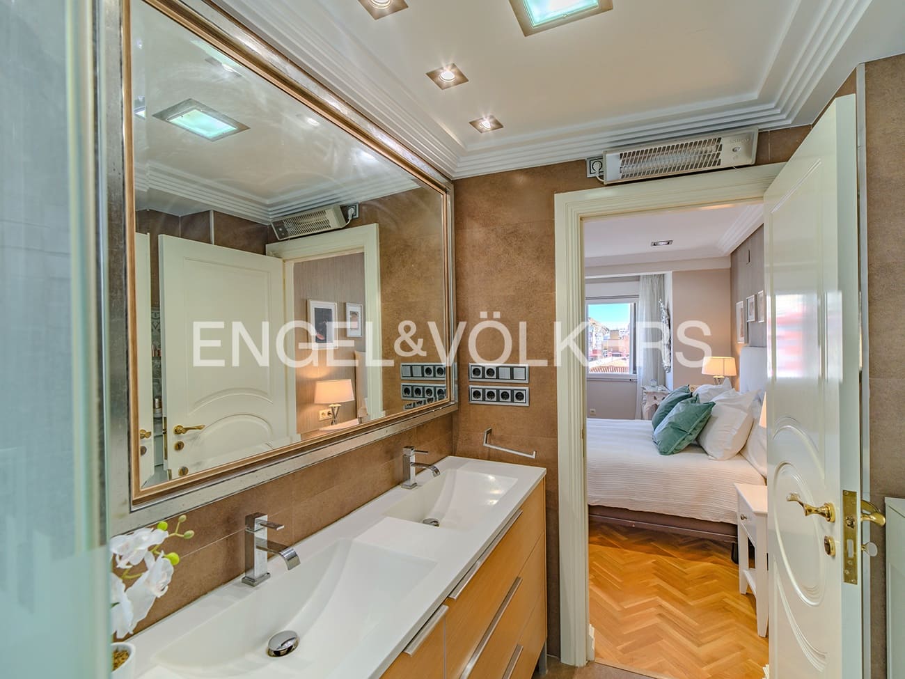 4 makuuhuone Huoneisto myytävänä paikassa Alicante kaupunki - 795 000 € (Ref: 9889495)
