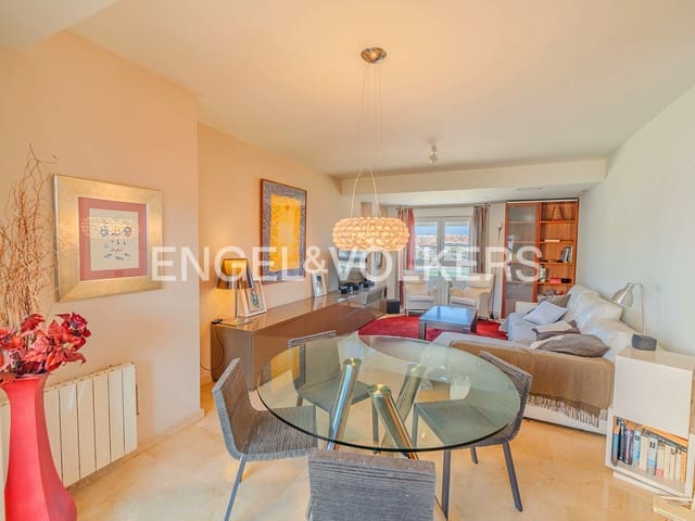 3 soverom Penthouse til salgs i Paus - Poligono San Blas, Alicante by med svømmebasseng garasje - € 590 000 (Ref: 9890746)