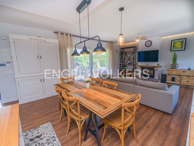 6 quarto Moradia para venda em El Campello com piscina garagem - 1 250 000 € (Ref: 9902301)