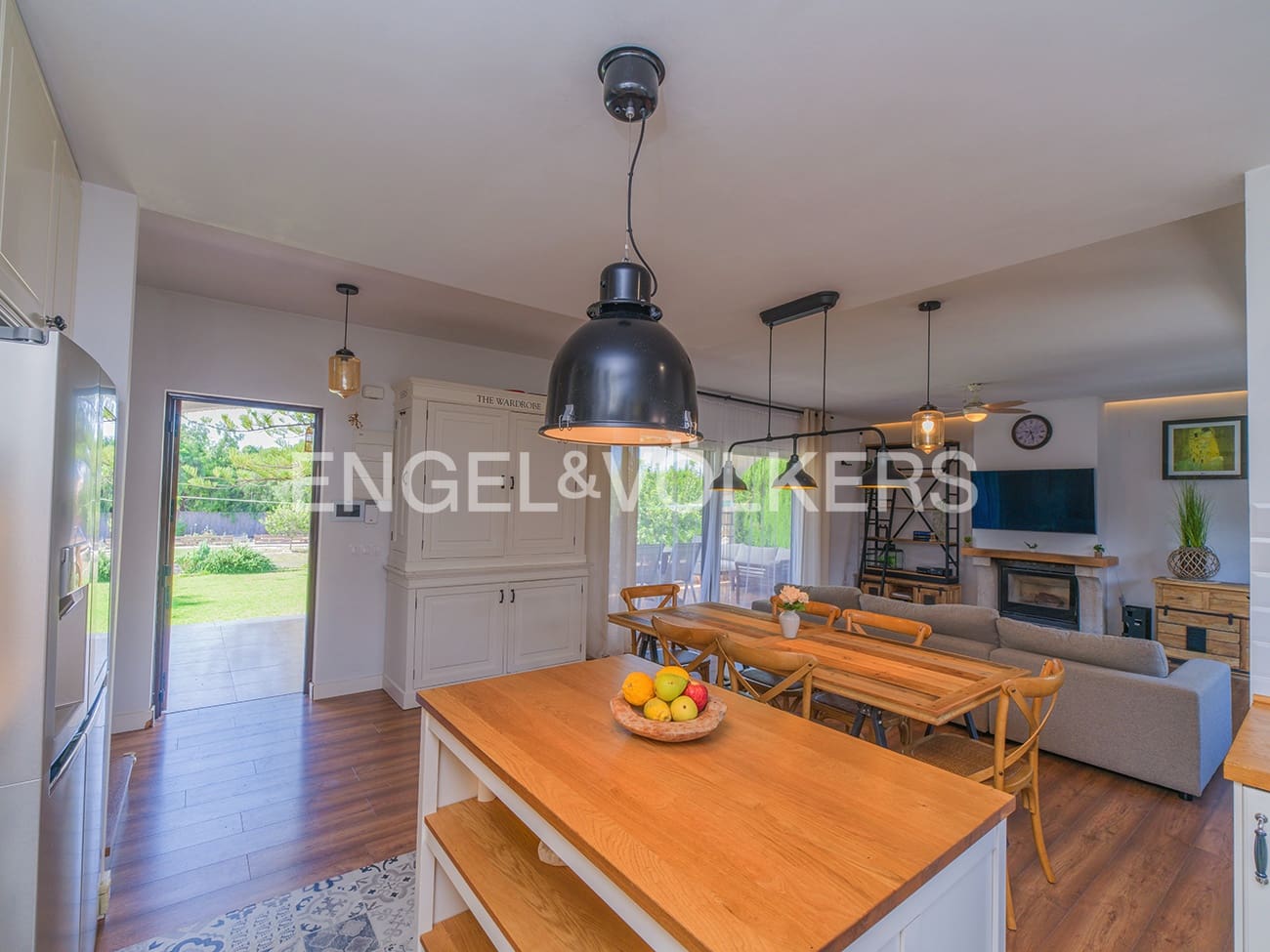6 quarto Moradia para venda em El Campello com piscina garagem - 1 250 000 € (Ref: 9902301)