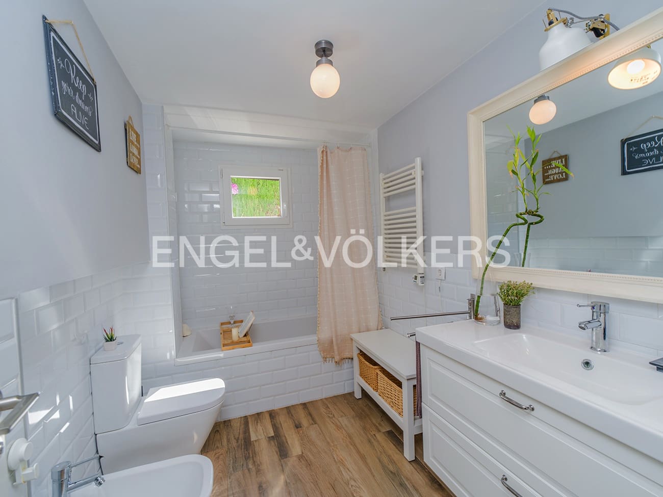 6 quarto Moradia para venda em El Campello com piscina garagem - 1 250 000 € (Ref: 9902301)
