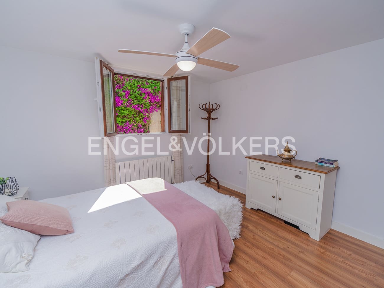 6 quarto Moradia para venda em El Campello com piscina garagem - 1 250 000 € (Ref: 9902301)