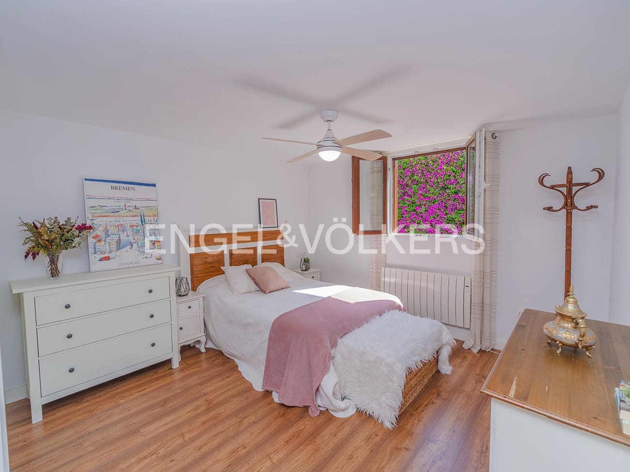6 quarto Moradia para venda em El Campello com piscina garagem - 1 250 000 € (Ref: 9902301)