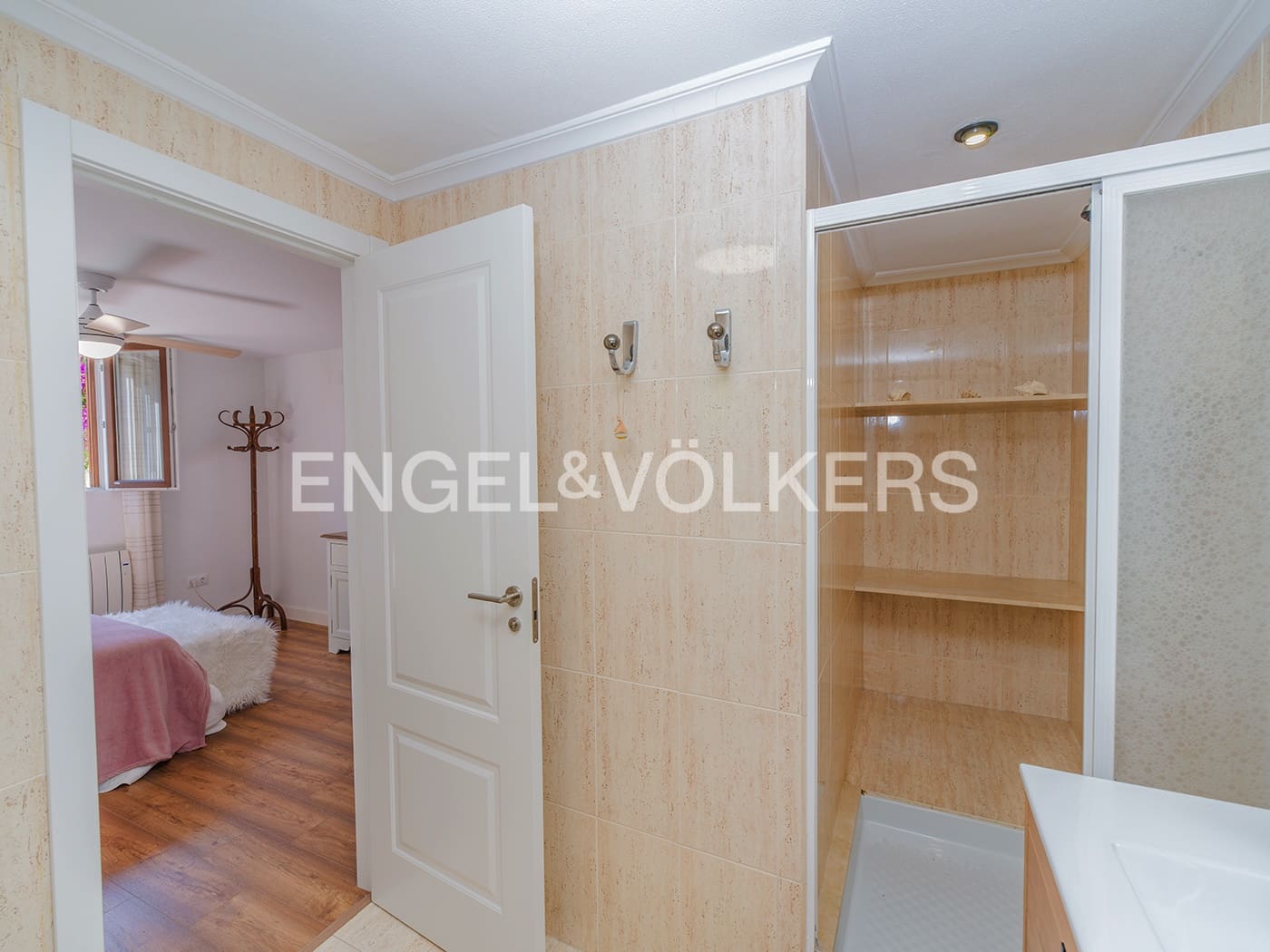 6 quarto Moradia para venda em El Campello com piscina garagem - 1 250 000 € (Ref: 9902301)