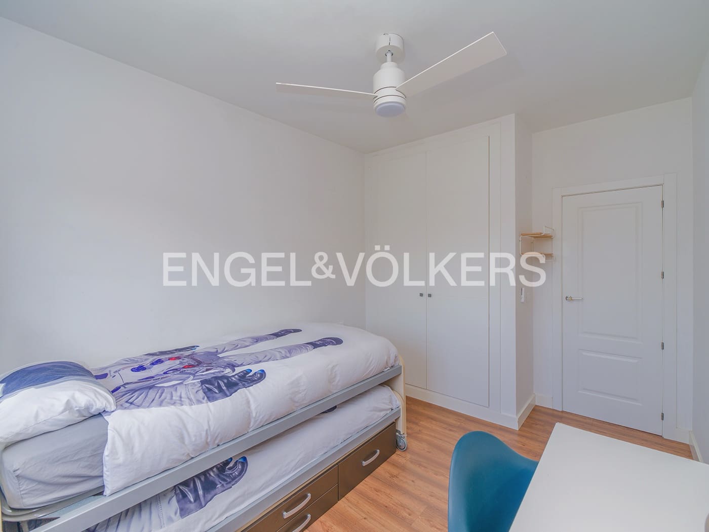 6 quarto Moradia para venda em El Campello com piscina garagem - 1 250 000 € (Ref: 9902301)