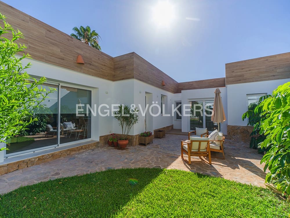 5 soverom Villa til salgs i San Juan de Alicante / Sant Joan d'Alacant med svømmebasseng garasje - € 1 630 000 (Ref: 9932240)