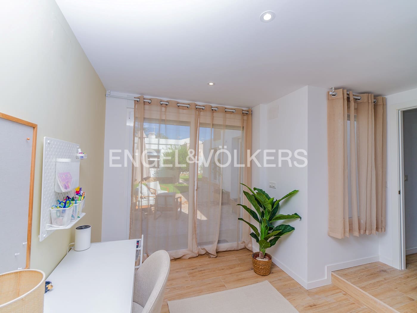 5 soverom Villa til salgs i San Juan de Alicante / Sant Joan d'Alacant med svømmebasseng garasje - € 1 630 000 (Ref: 9932240)
