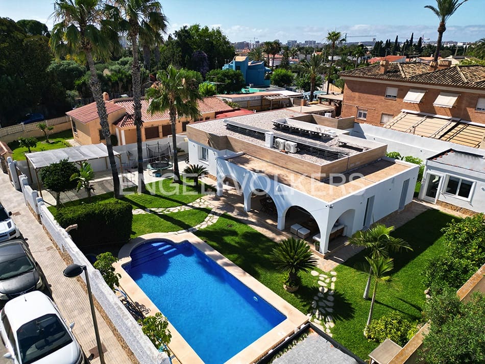 5 soverom Villa til salgs i San Juan de Alicante / Sant Joan d'Alacant med svømmebasseng garasje - € 1 630 000 (Ref: 9932240)